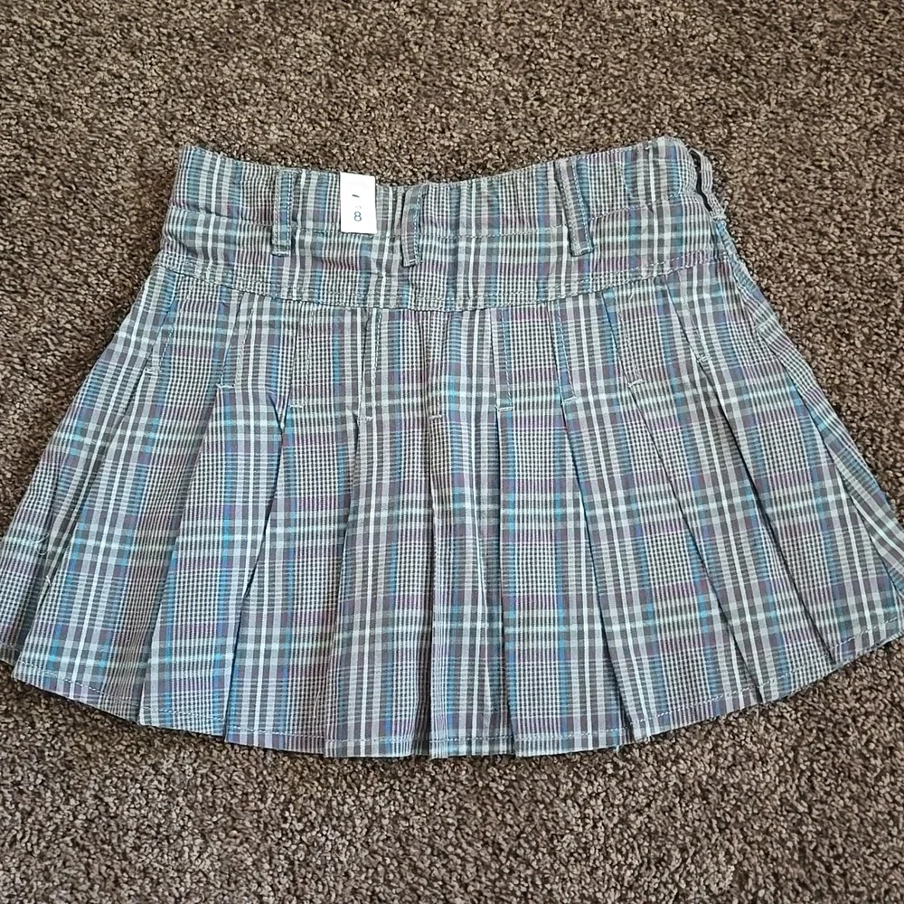 NEW The Children's Place Gray Purple Paid Skort 8